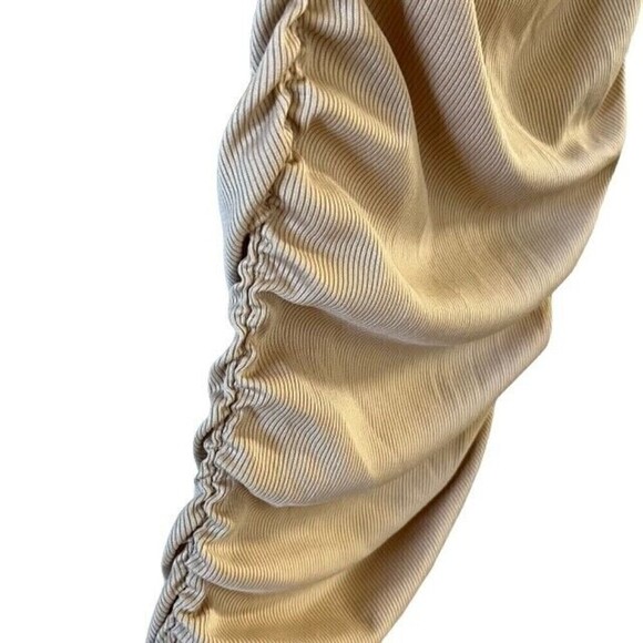 Pretty Little Thing Ribbed Ruched Side Bodycon Dress Size 4 - Picture 4 of 6